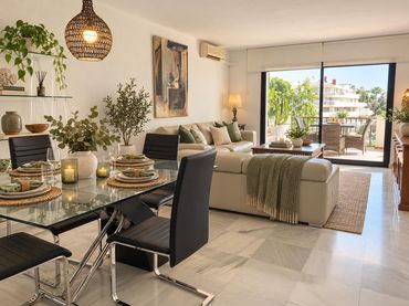 Apartamento con piscina en alquiler en Nueva Andalucía