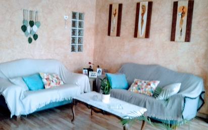 Living room of Flat for sale in Cartagena  with Air Conditioner, Parquet flooring and Furnished