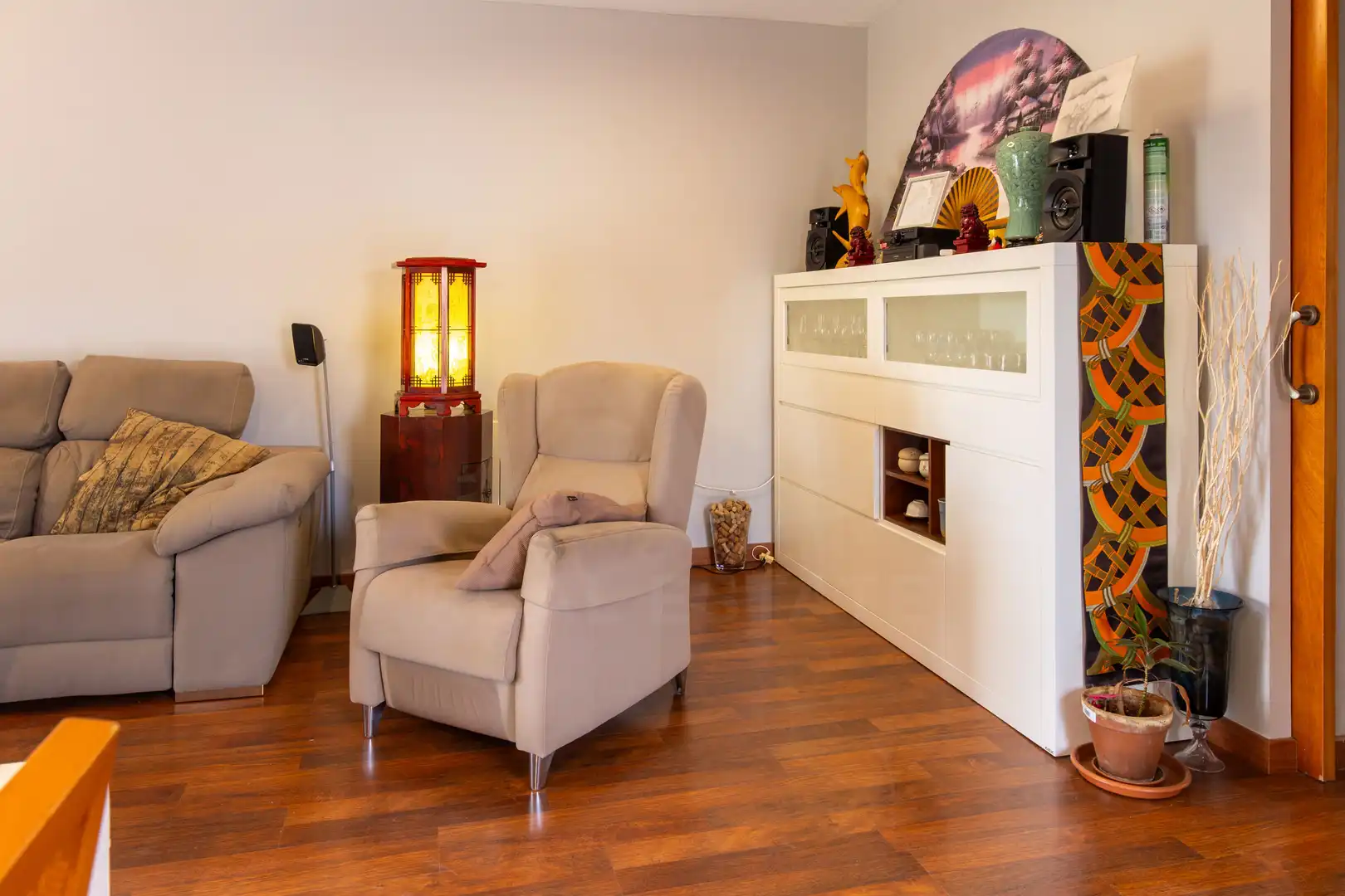 Sala de estar de Casa adosada en venta en Castelldefels con Aire acondicionado, Calefacción y Terraza