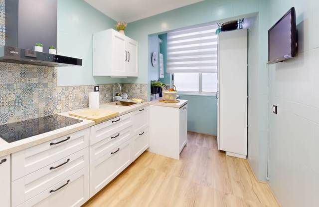 Piso en Venta en Calle Ayala en Parque Ayala - Jardín de la Abadía - Huelín