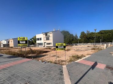 Terreny residencial en venda a Parque de la Bombilla