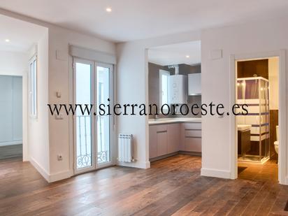 Bedroom of Flat for sale in  Madrid Capital  with Air Conditioner, Heating and Parquet flooring