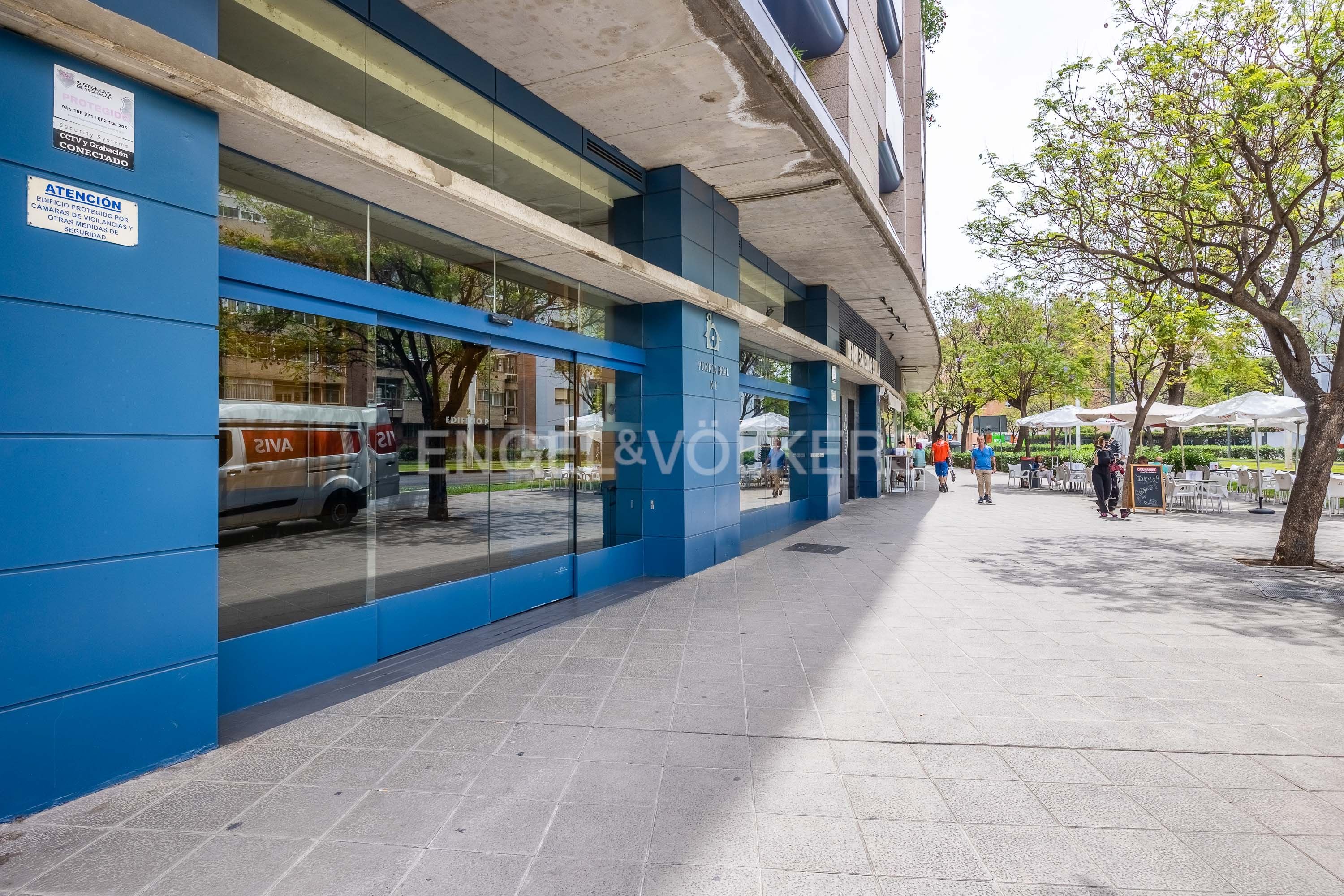 Exterior view of Flat to rent in  Sevilla Capital  with Air Conditioner and Heating
