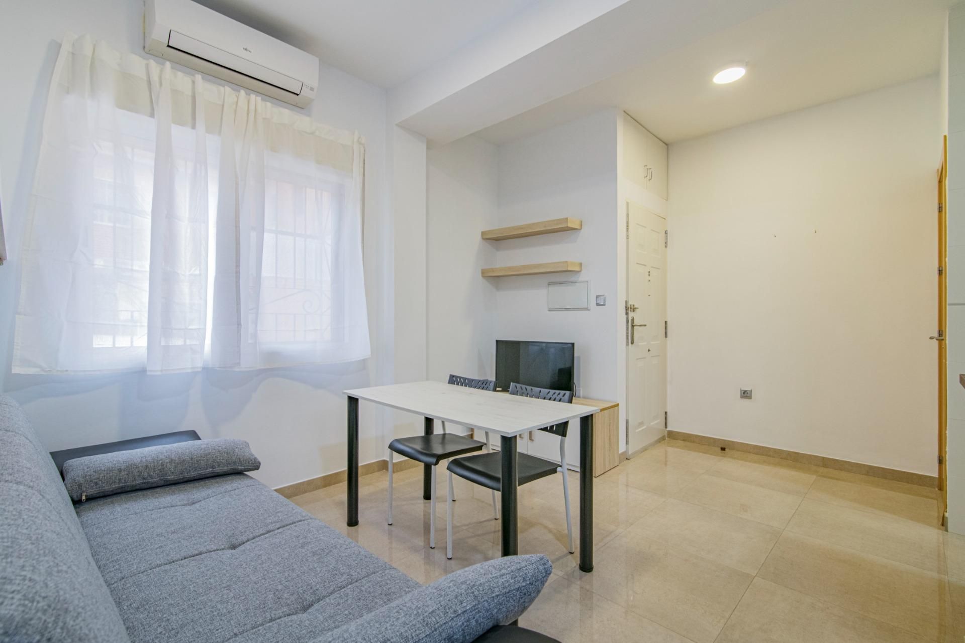 Study to rent in La Cruz