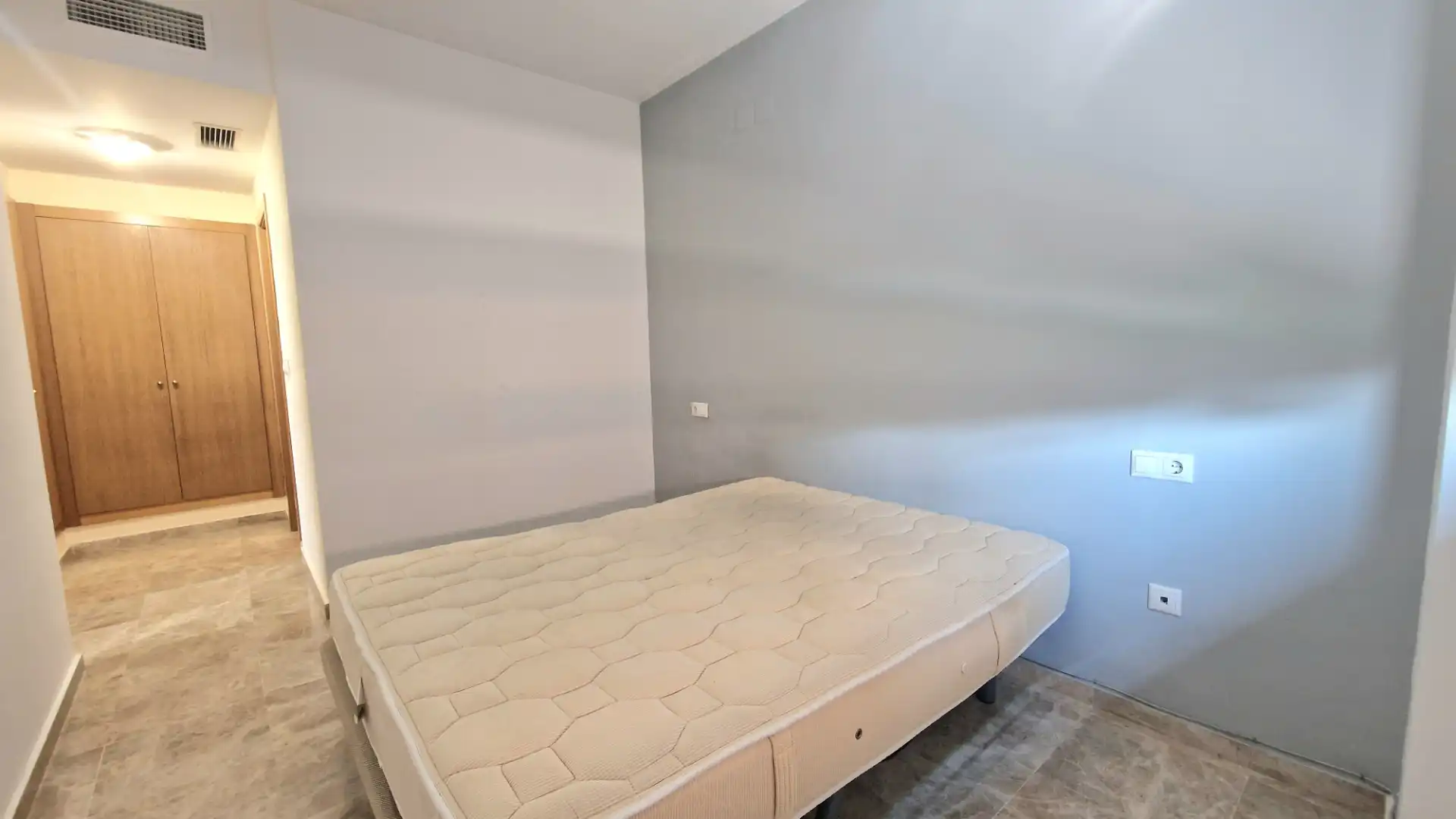 Habitación de Piso en venta en Mairena del Aljarafe con Aire acondicionado, Trastero y Horno