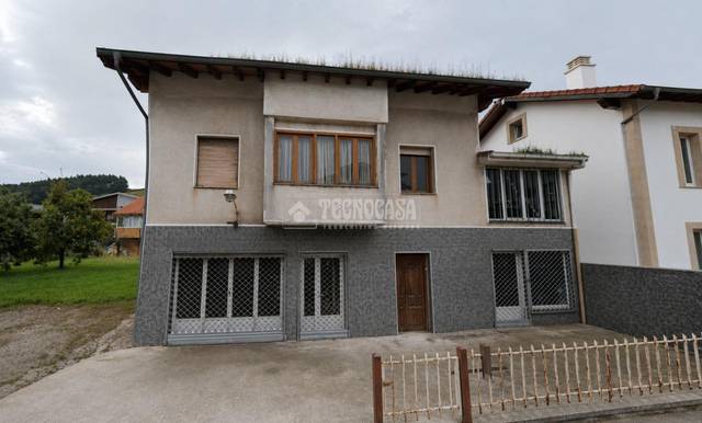Local comercial en Venta en AV Aurelio Diez en Renedo