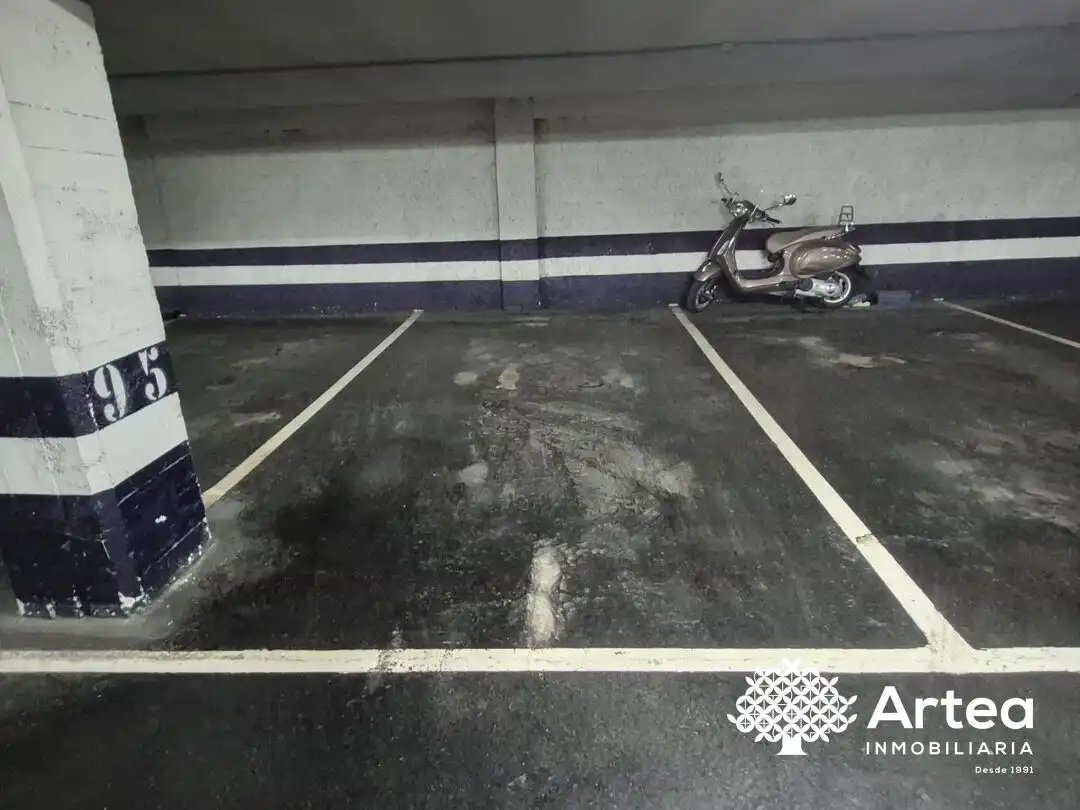 Parkplatz von Garage zum Verkauf in Bilbao 
