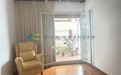 Living room of Flat for sale in  Barcelona Capital  with Oven and Balcony