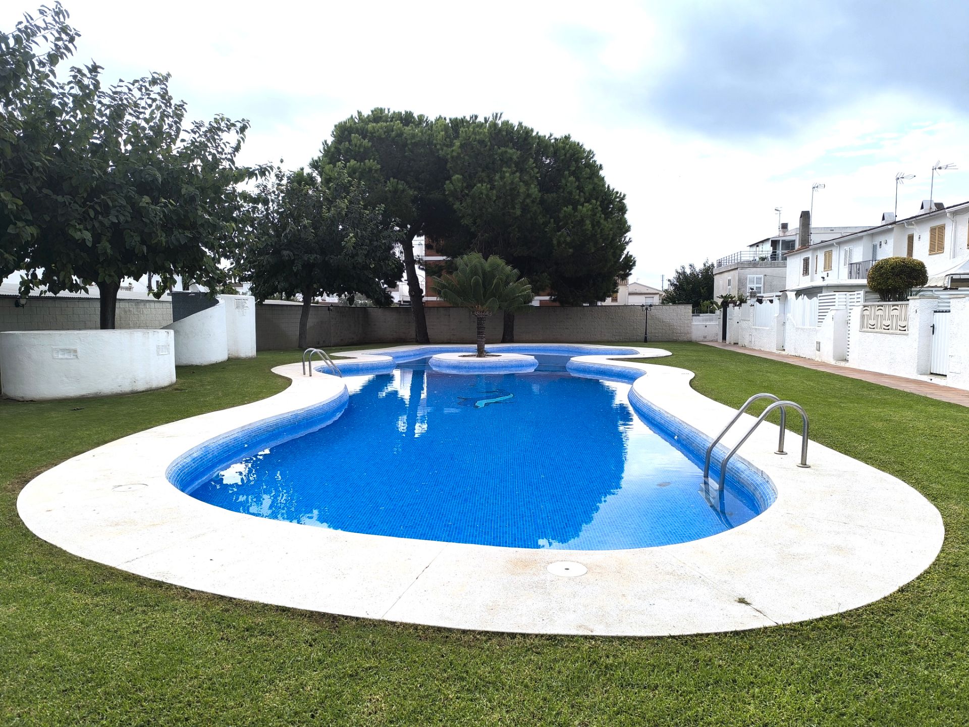 Piscina de Casa o xalet en venda en Creixell amb Aire condicionat, Calefacció i Terrassa