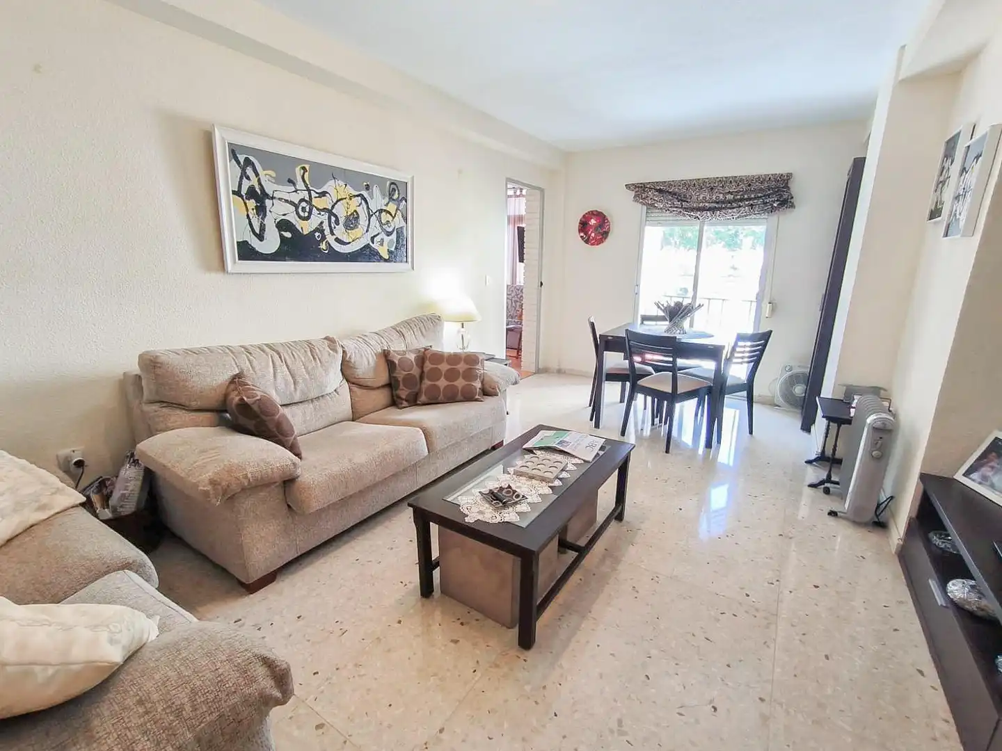 Flat with pool for sale in Playa de Levante