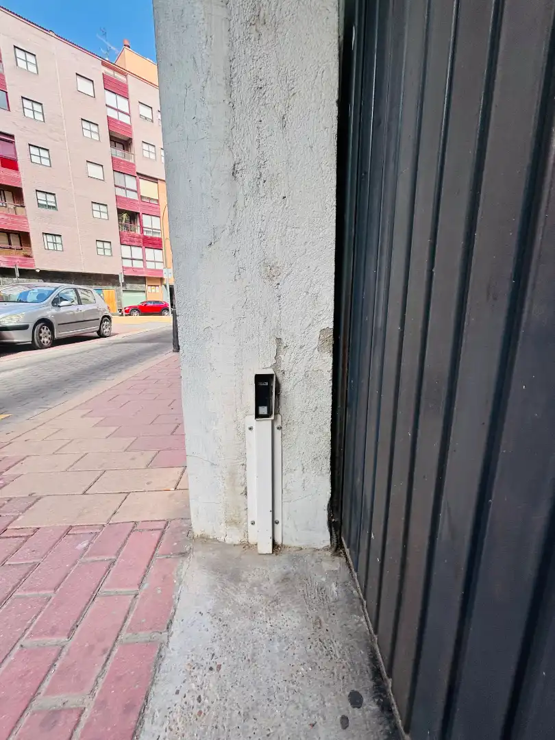 Vista exterior de Garaje en venta en Valladolid