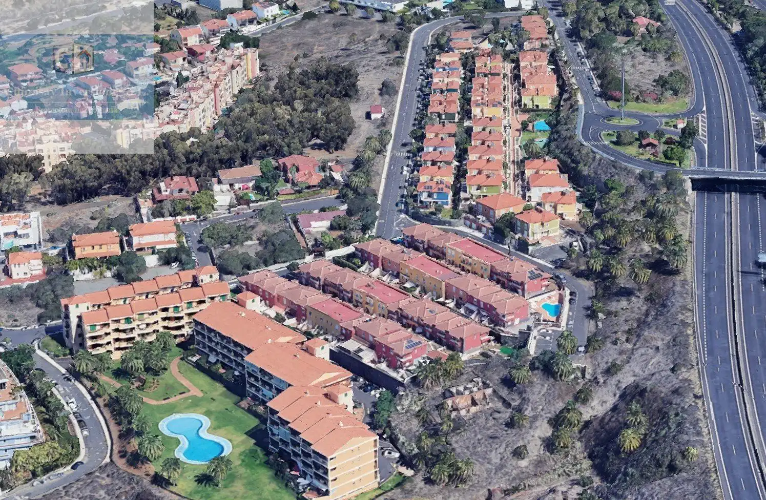 Vista exterior de Casa adosada en venda en Santa Úrsula amb Terrassa, Traster i Piscina