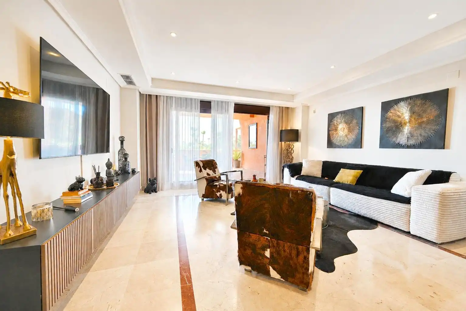 Sala de estar de Apartamento en venta en Ojén con Aire acondicionado, Jardín privado y Piscina