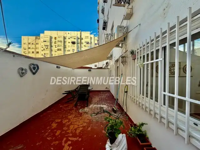 Vista exterior de Piso en venta en Valencia con Aire acondicionado, Calefacción y Parquet