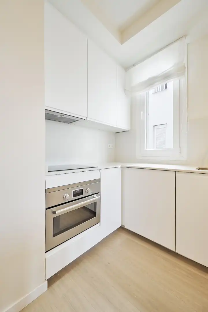 Küche von Wohnung zur Miete in Madrid mit Klimaanlage und Balkon