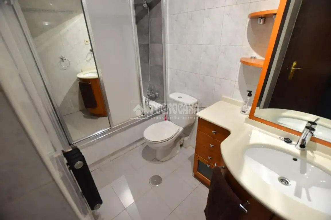 Baño de Piso en venta en Madrid con Aire acondicionado, Calefacción y Parquet