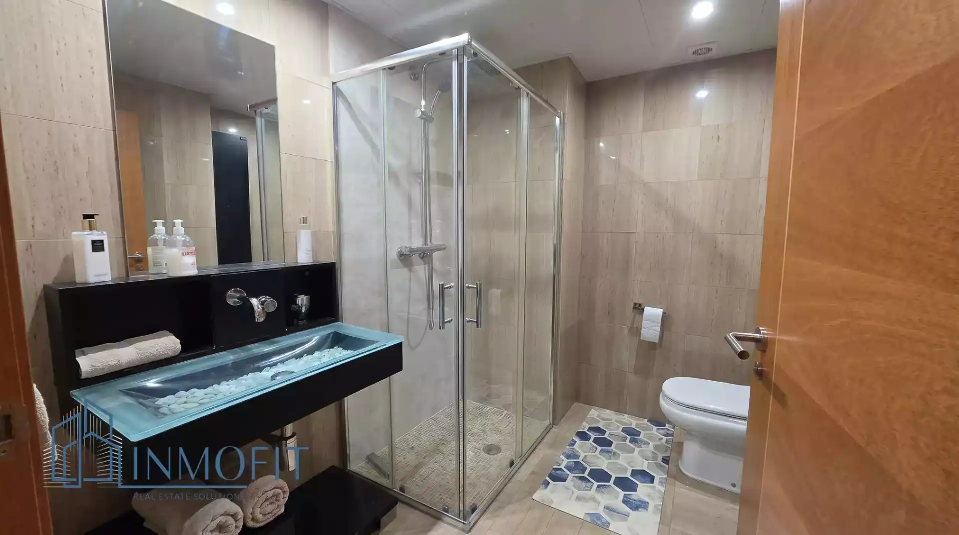 Baño de Apartamento en venta en Blanes con Aire acondicionado, Calefacción y Parquet