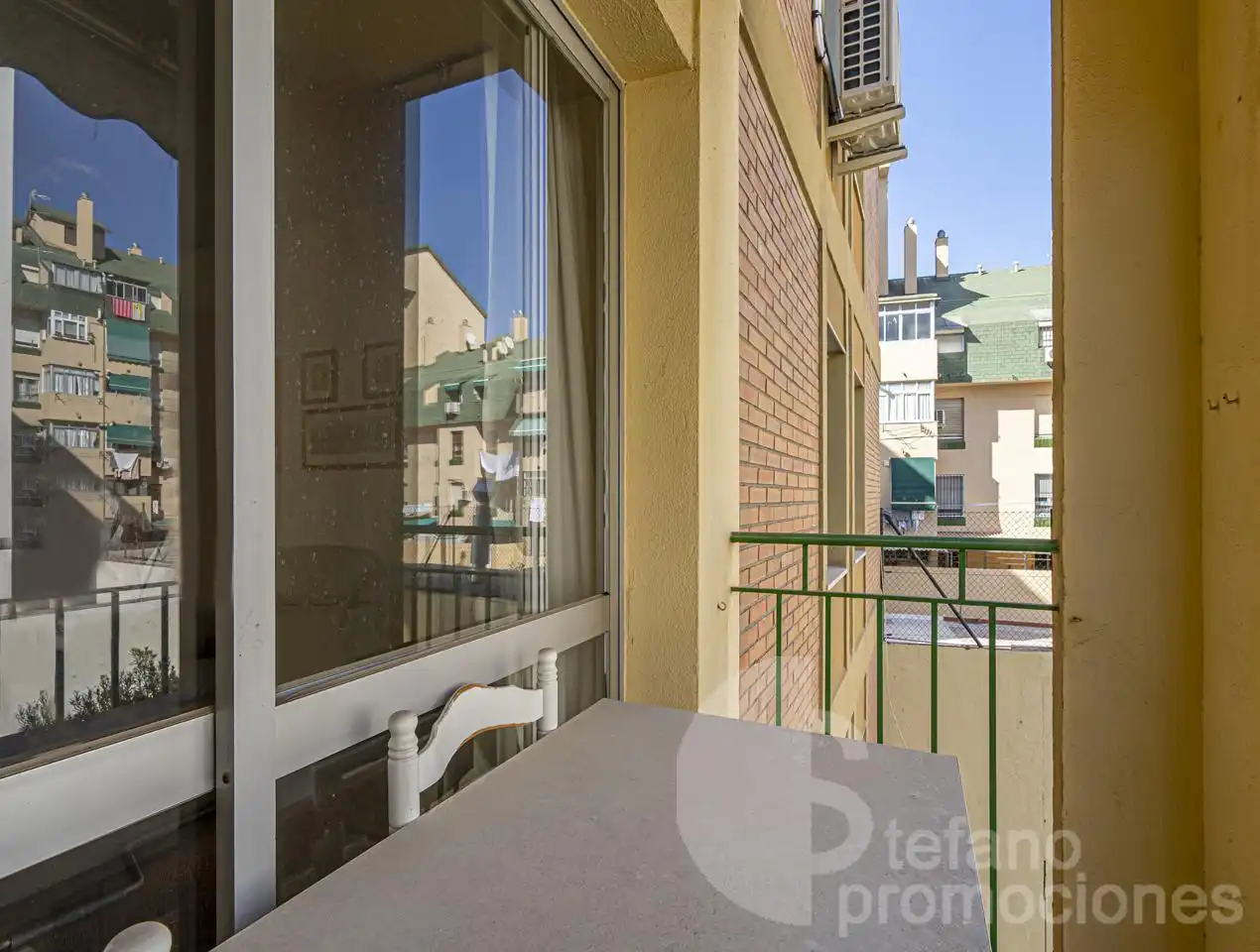 Vista exterior de Piso en venta en Cruz de Humilladero