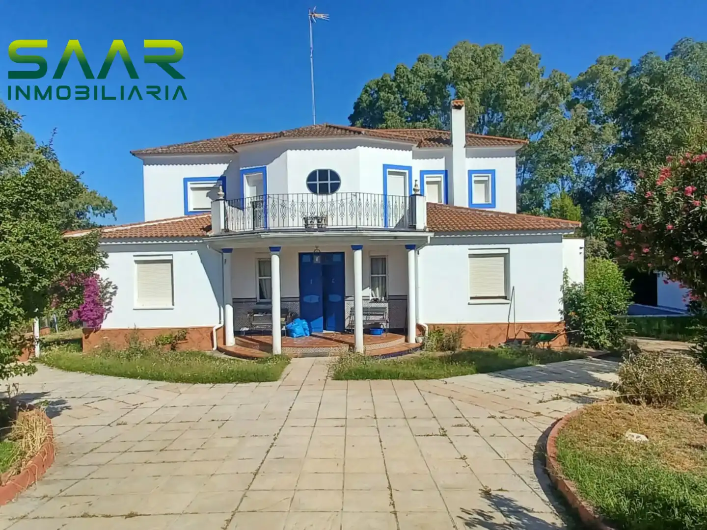 Vista exterior de Casa o chalet en venta en Castilblanco de los Arroyos con Aire acondicionado, Jardín privado y Terraza