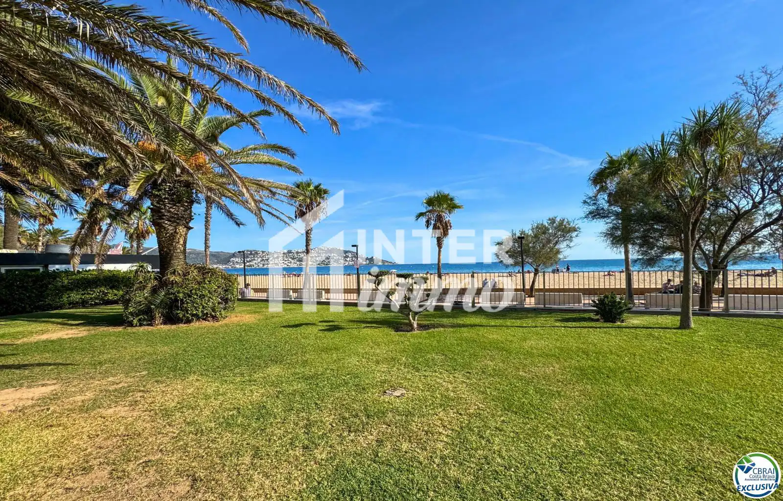 Estudi amb piscina en venda a Avenida DE LA GOLA DE L'ESTANY 10, imagen 3