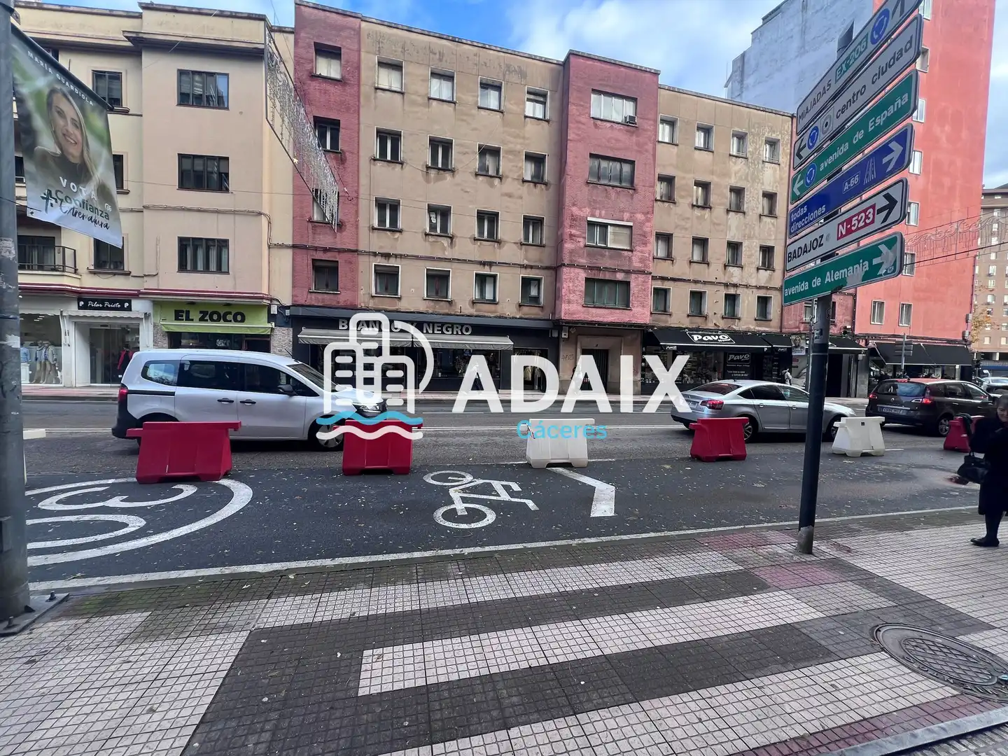 Aparcament de Pis en venda en Cáceres