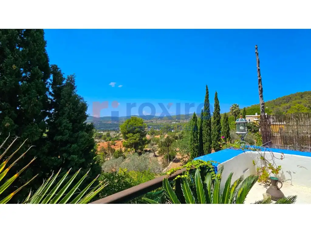 Vista exterior de Casa o xalet de lloguer en Sant Joan de Labritja amb Aire condicionat, Calefacció i Jardí privat