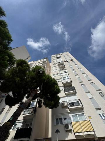 Piso en Venta en Canillas