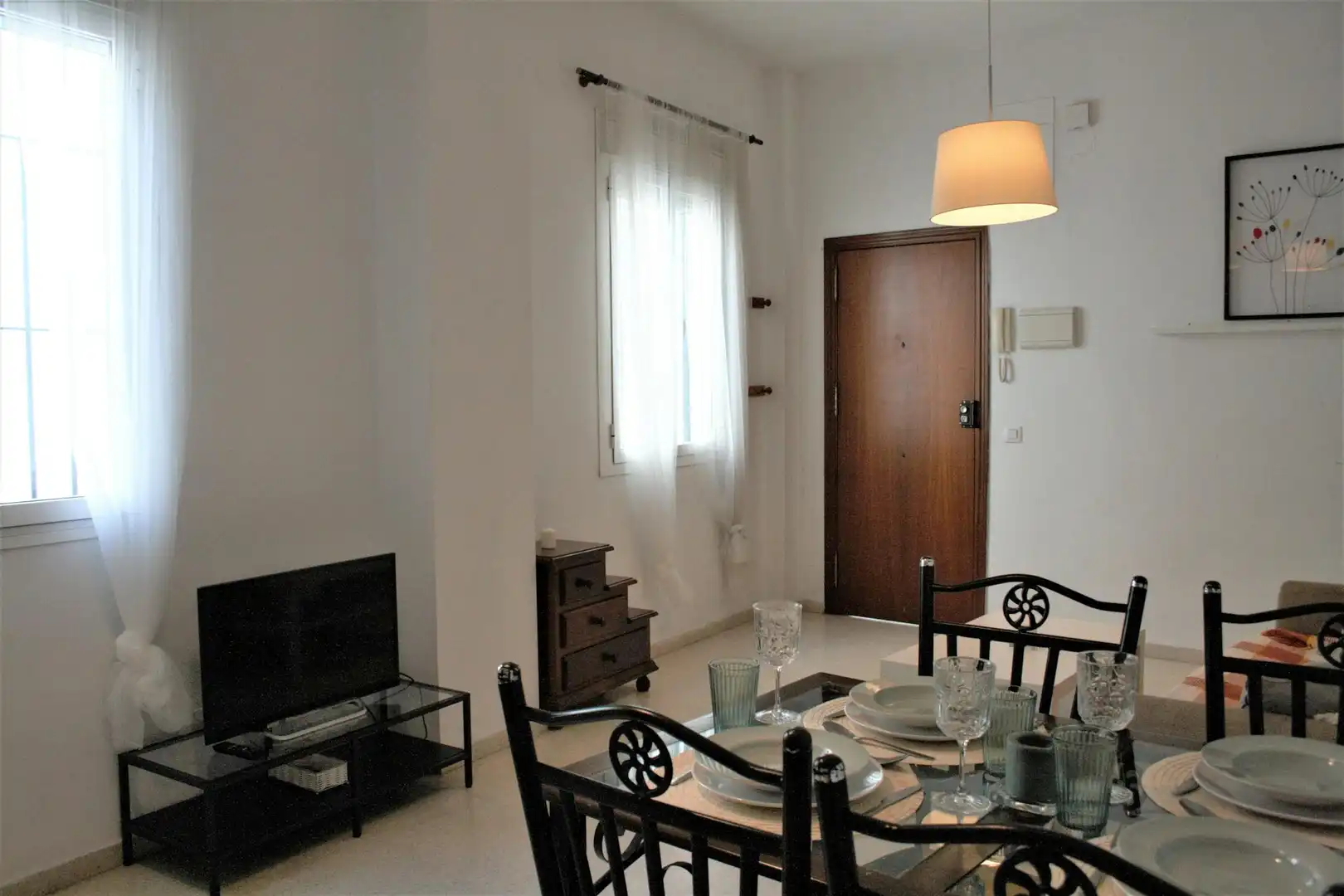 Comedor de Piso de alquiler en Sevilla con Aire acondicionado, Amueblado y Lavadora