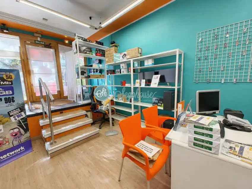 Commercial properties for rent in Segovia  with Air Conditioner