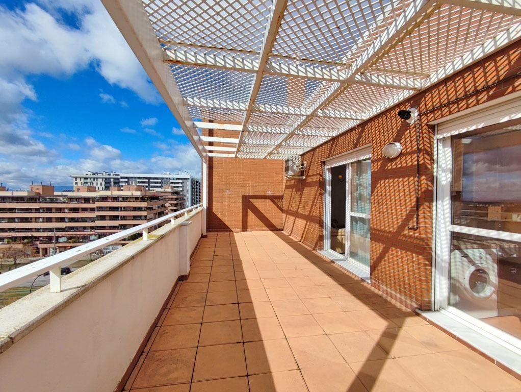 Terrassa de Àtic de lloguer en  Granada Capital amb Aire condicionat, Calefacció i Terrassa