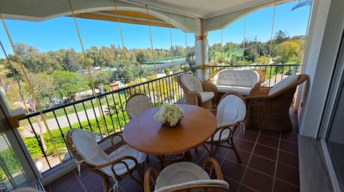 Foto 2 de Piso en venta en Avenida Príncipe Salman, E1, La Dama de Noche - La Alzambra, Marbella