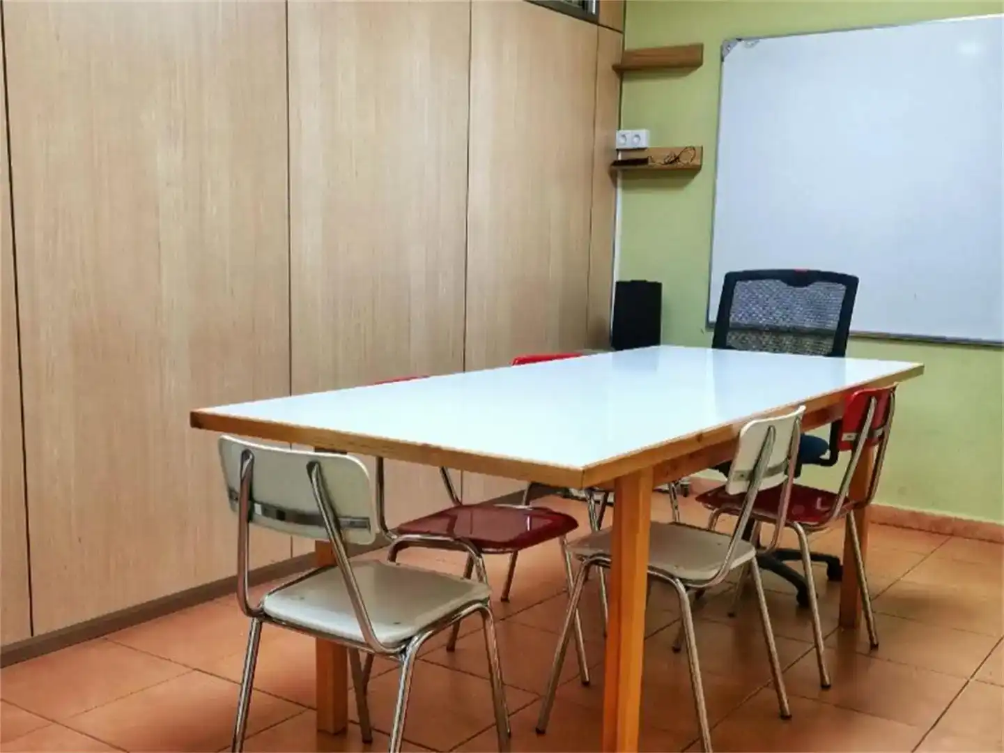Menjador de Local de lloguer en Sort