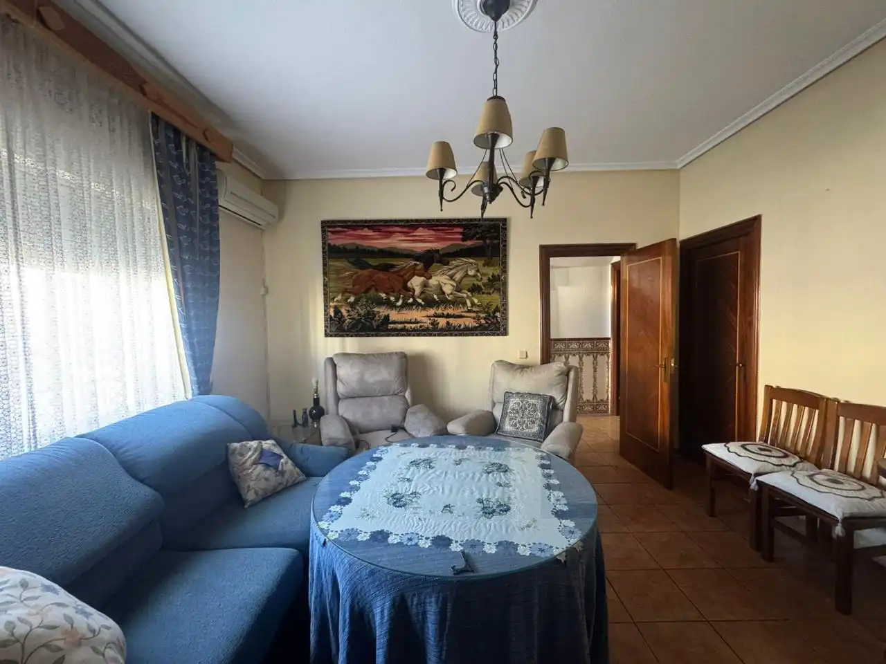 Sala d'estar de Casa o xalet en venda en La Puebla de Montalbán amb Calefacció