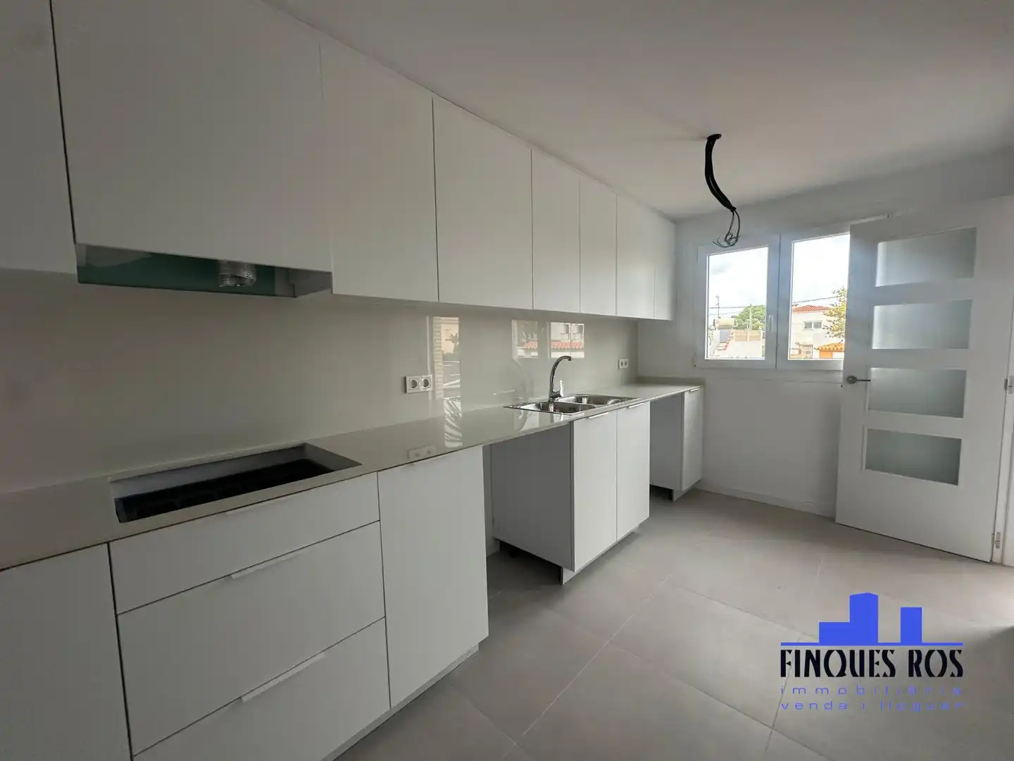 Cocina de Casa adosada en venta en Vinaròs con Aire acondicionado, Jardín privado y Terraza
