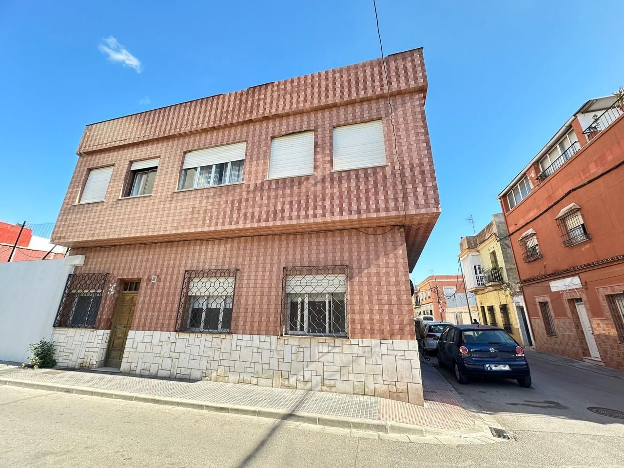 Exterior view of House or chalet for sale in La Línea de la Concepción  with Terrace