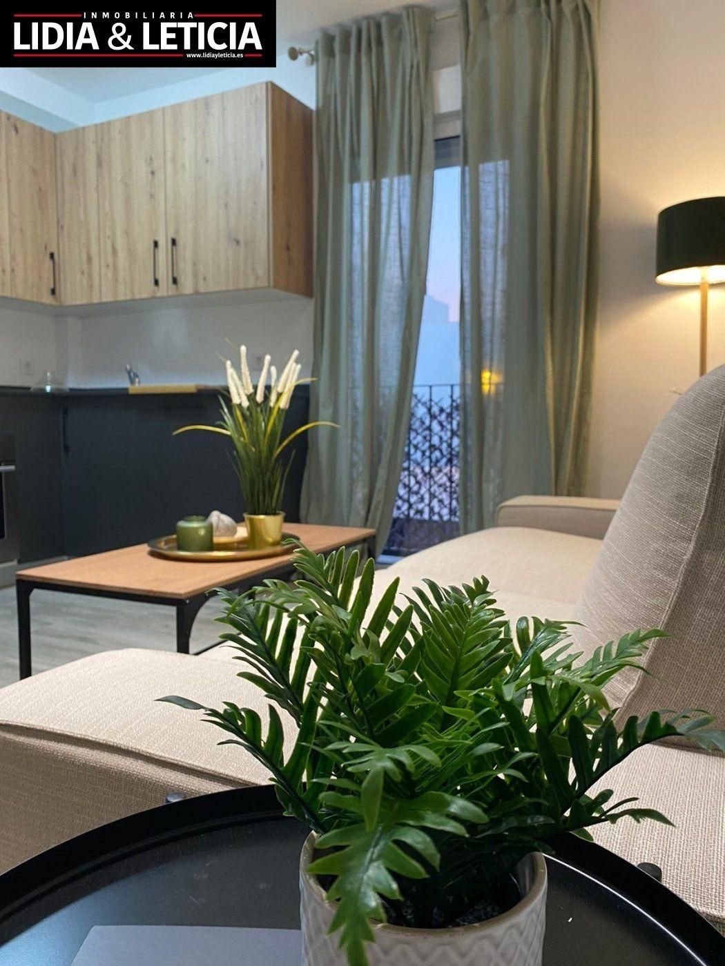 Living room of Flat for sale in Alcalá de Guadaira  with Air Conditioner, Heating and Terrace