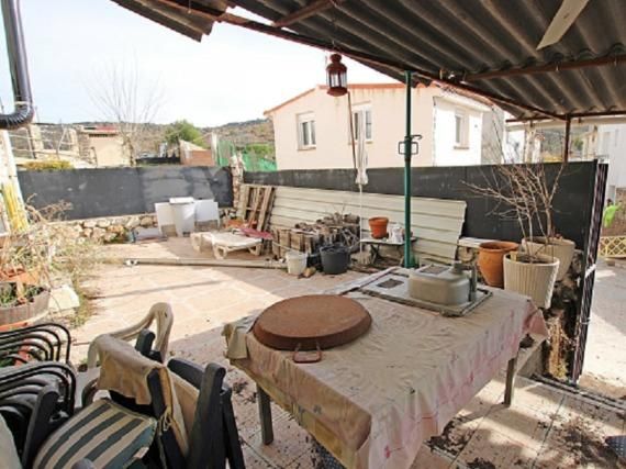 Terrasse von Country house zum verkauf in Hontoba mit Privatgarten