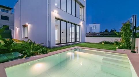 Foto 3 de Casa adosada en venda a Rua Do Galván, Navia, Pontevedra