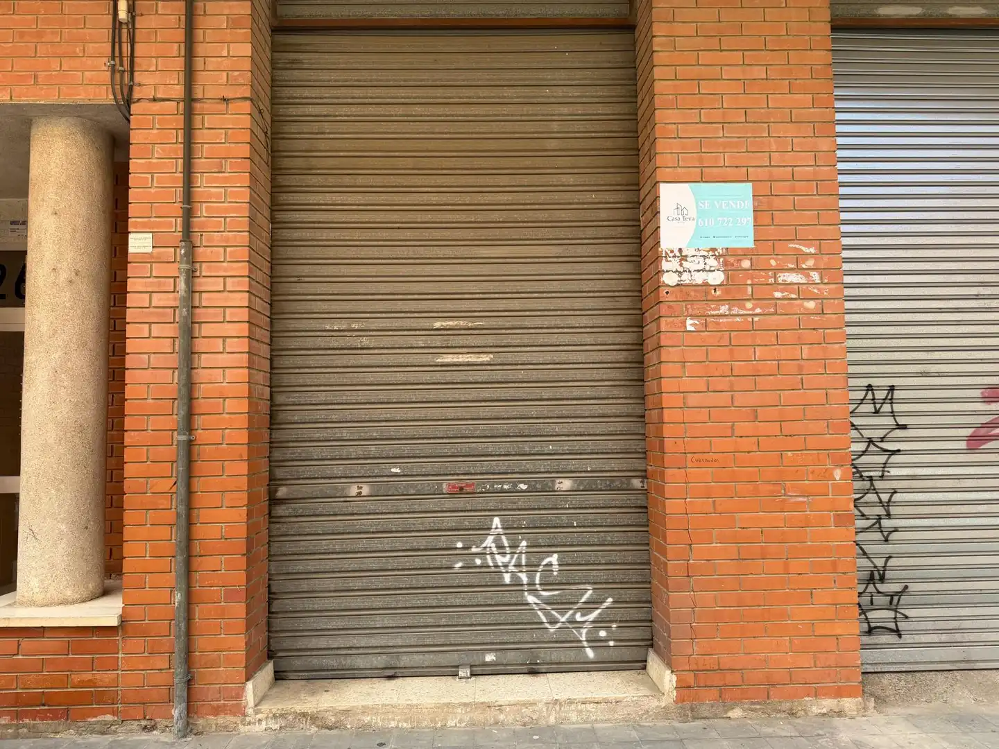 Locale commerciale in vendita a Carrer de les Roses 16