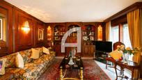 Living room of Flat for sale in  Barcelona Capital  with Air Conditioner, Heating and Parquet flooring