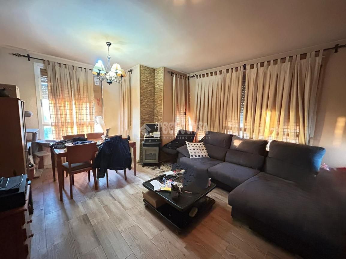 Living room of Flat for sale in  Valencia Capital  with Air Conditioner, Heating and Furnished