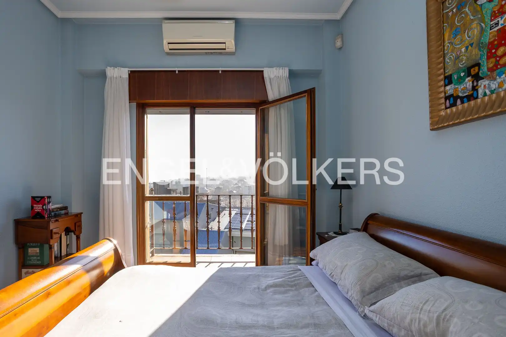 Schlafzimmer von Einfamilien-Reihenhaus zum Verkauf in Santander mit Heizung, Privatgarten und Terrasse