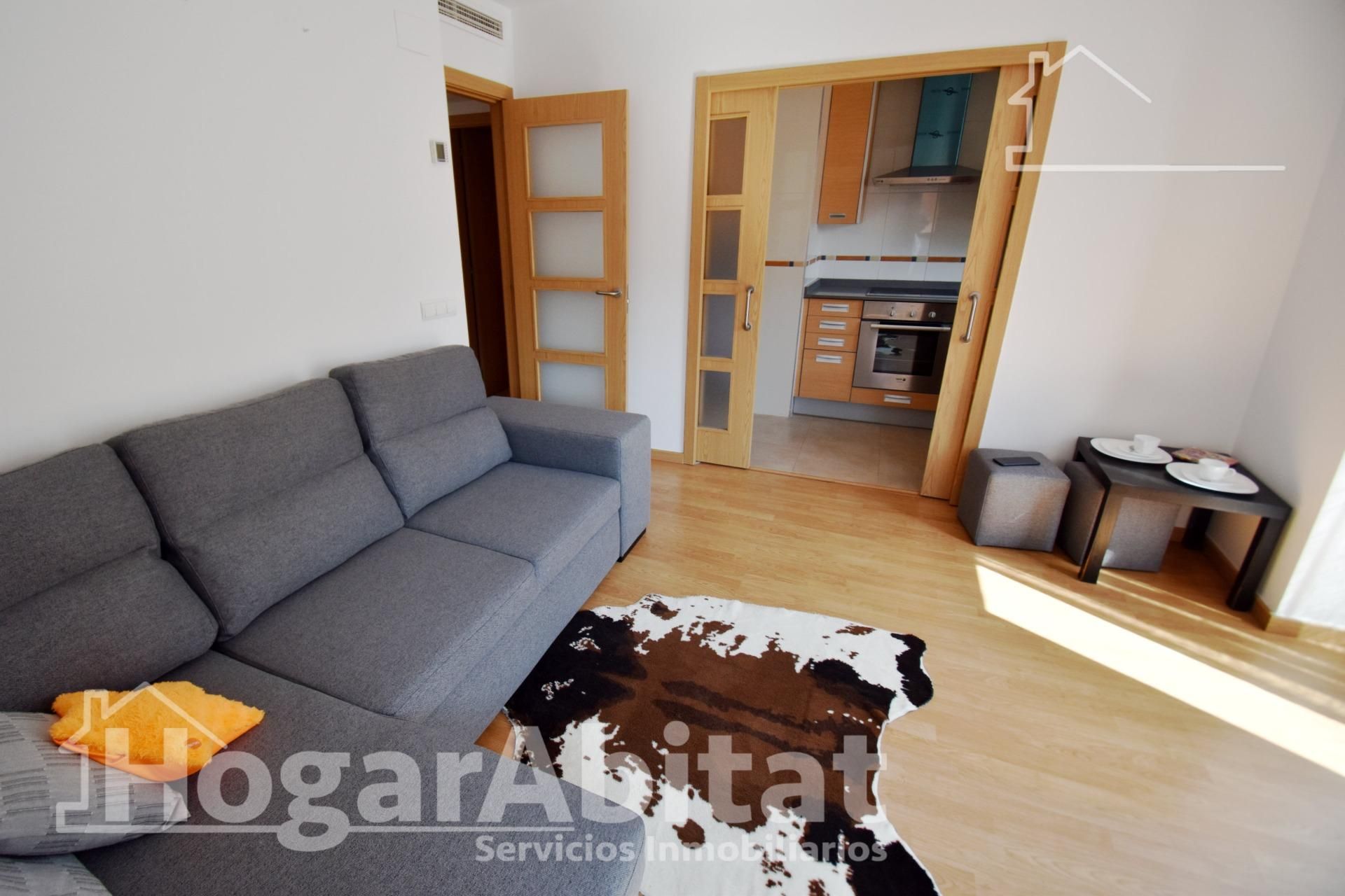 Sala d'estar de Pis en venda en L'Alcora amb Aire condicionat, Parquet i Balcó