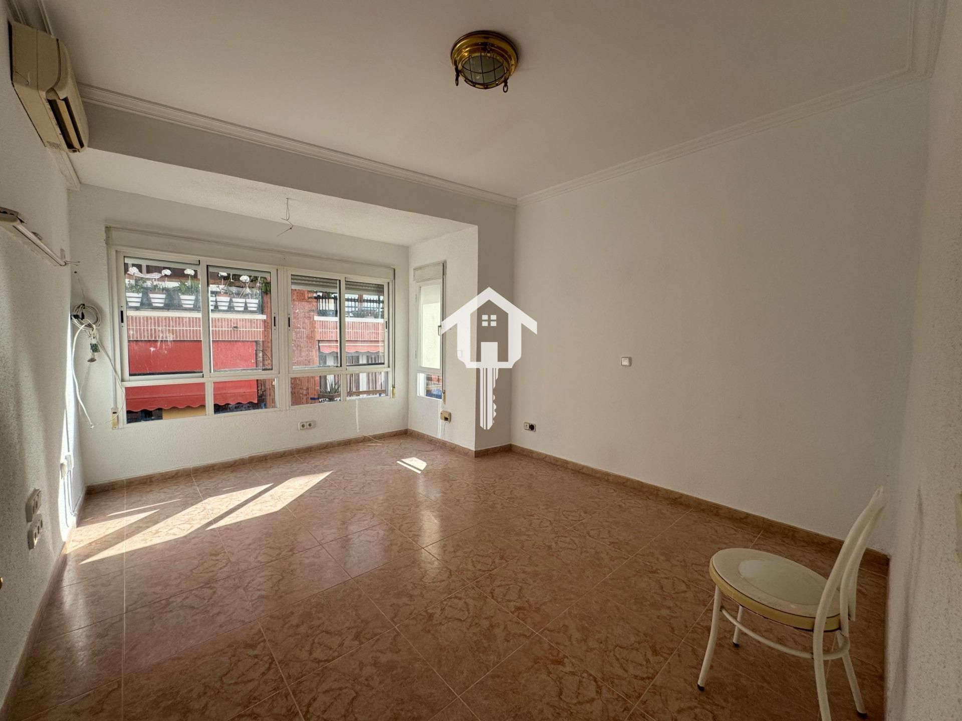 Vista exterior de Pis en venda en Alicante / Alacant