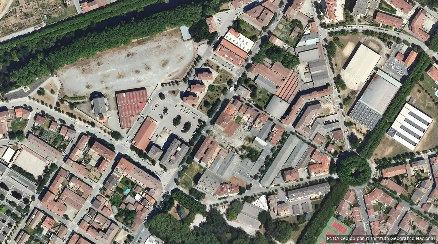Piso en venta en Olot, Girona