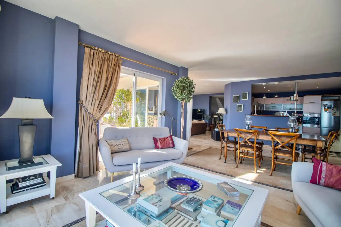 Wohnzimmer von Haus oder Chalet zum Verkauf in Almuñécar mit Klimaanlage, Privatgarten und Terrasse
