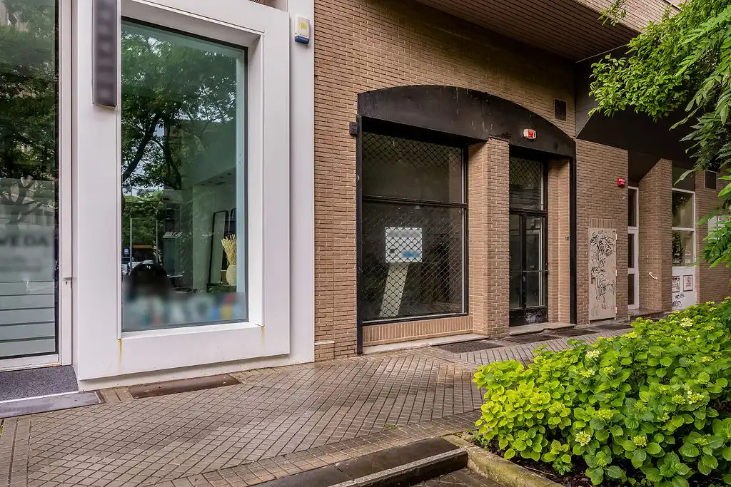 Exterior view of Commercial properties for rent in  Pamplona / Iruña