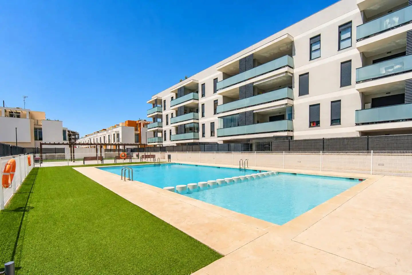 Swimming pool of Duplexes for sale in La Pobla de Vallbona  with Air Conditioner, Heating and Terrace