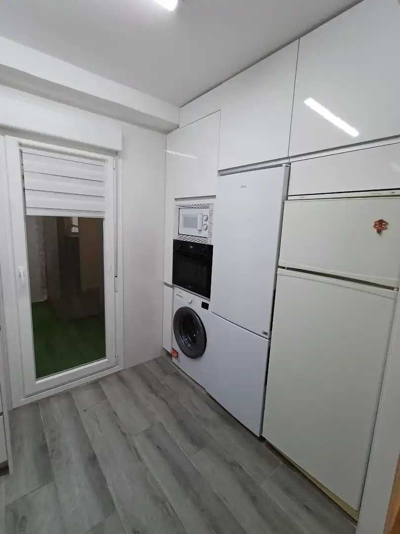 Cocina de Piso para compartir en Leganés con Jardín privado, Parquet y Trastero