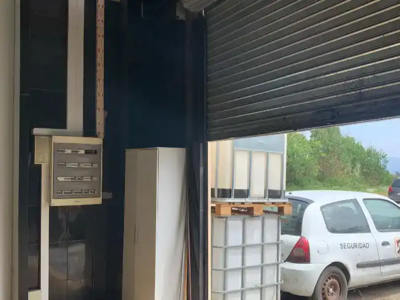 Fabrikhallen zur Miete in Bueu